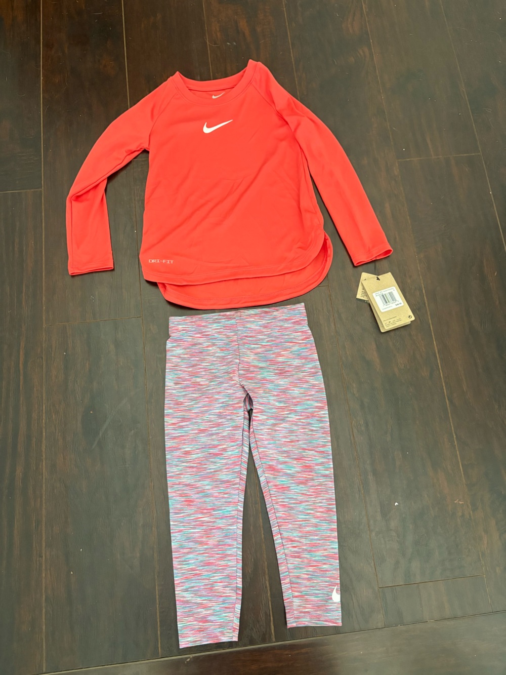 NWT Nike Girls 4 XS Dri-FIT 2 Piece Top & Leggings Set Pink Multicolor